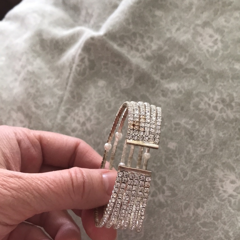 SPARKLE CUFF BRACELET / WORN A FEW TIMES. XS-S - Picture 4 of 5